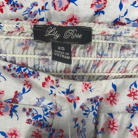Lily Rose Molded Cup Floral Romper l SIZE XS - Picture 9 of 11